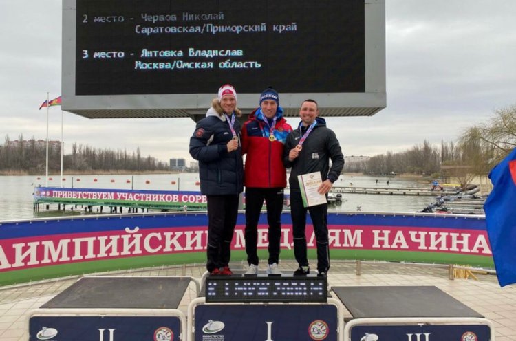 Медалями открыли сезон в Краснодаре приморские гребцы