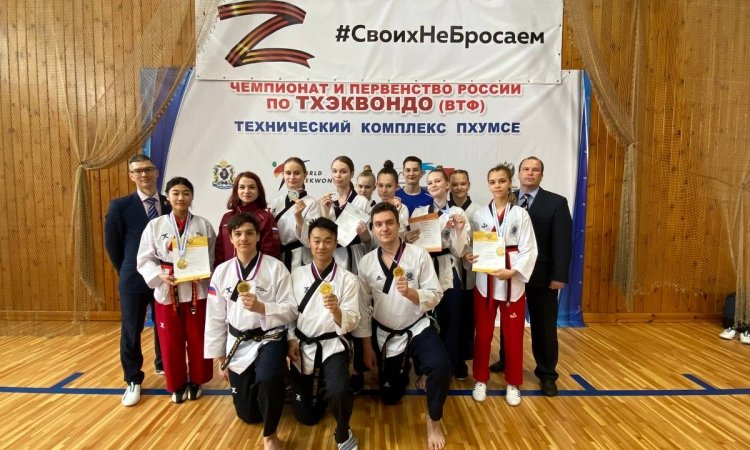 Четыре медали завоевали тхэквондисты КСШОР на чемпионате и первенстве России