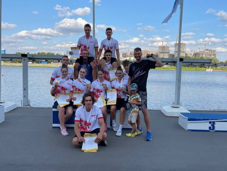 Семь медалей выиграли приморцы на чемпионате первенстве России на лодках «Дракон»