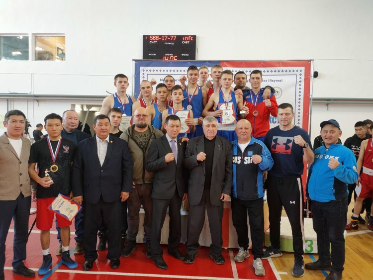 Пять медалей выиграли боксеры КСШОР на юниорском первенстве ДФО
