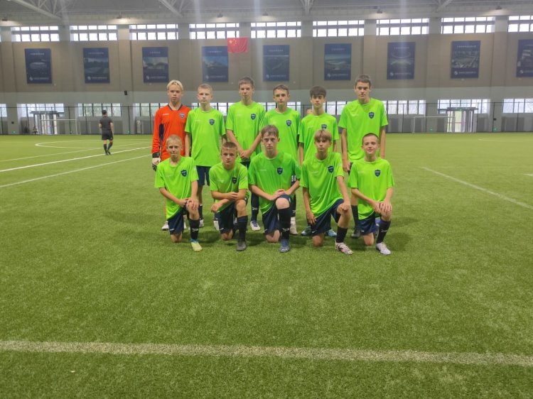 Футболисты КСШОР встретились с соперниками из Даляня в товарищеском матче